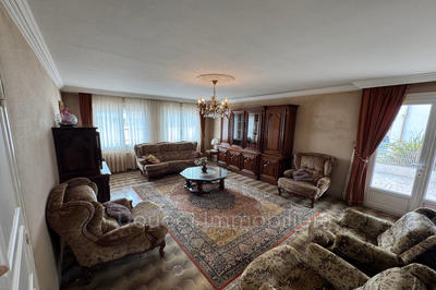 Maison - 189 m² - 5 pièces