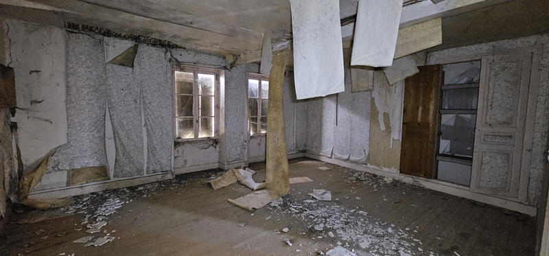 Propriété - 211 m² - 8 pièces