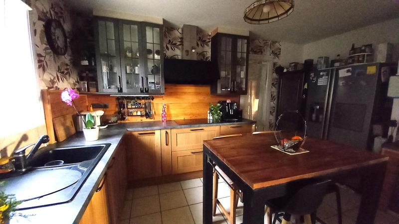 Maison traditionnelle - 185 m² - 7 pièces