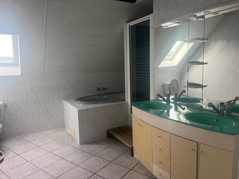 Appartement - 117 m² - 4 pièces