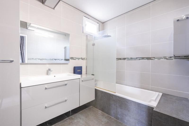 Appartement - 163 m² - 6 pièces