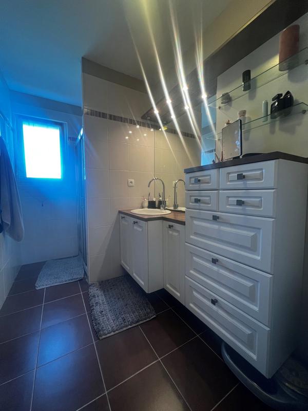 Maison - 74 m² - 5 pièces