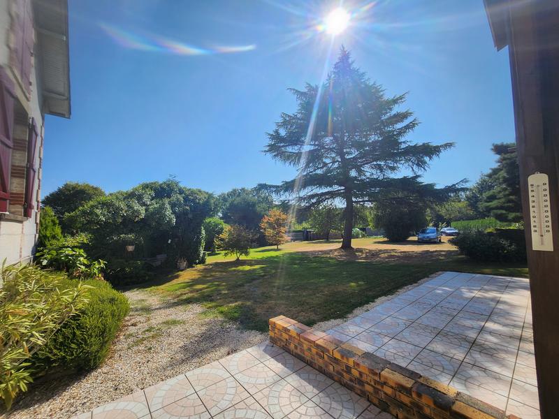 Maison - 98 m² - 4 pièces