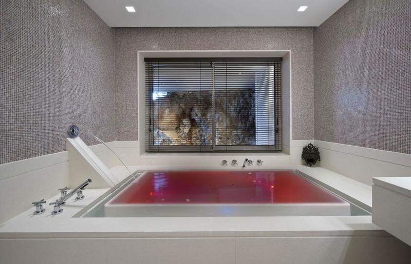 Villa - 586 m² - 11 pièces