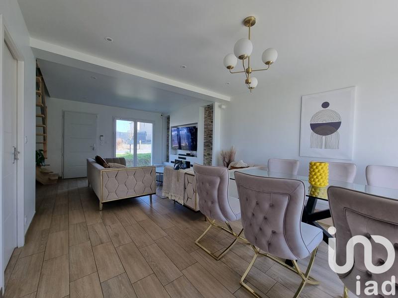 Maison - 105 m² - 5 pièces