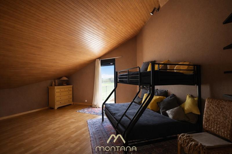 Maison - 246 m² - 6 pièces