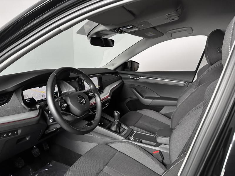 Skoda Octavia Combi 2.0 Tdi 150ch Ja17p Digital Cockpit Sieges Chauff Carplay Regul Acc Gps