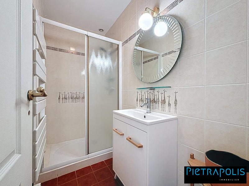 Villa - 244 m² - 7 pièces