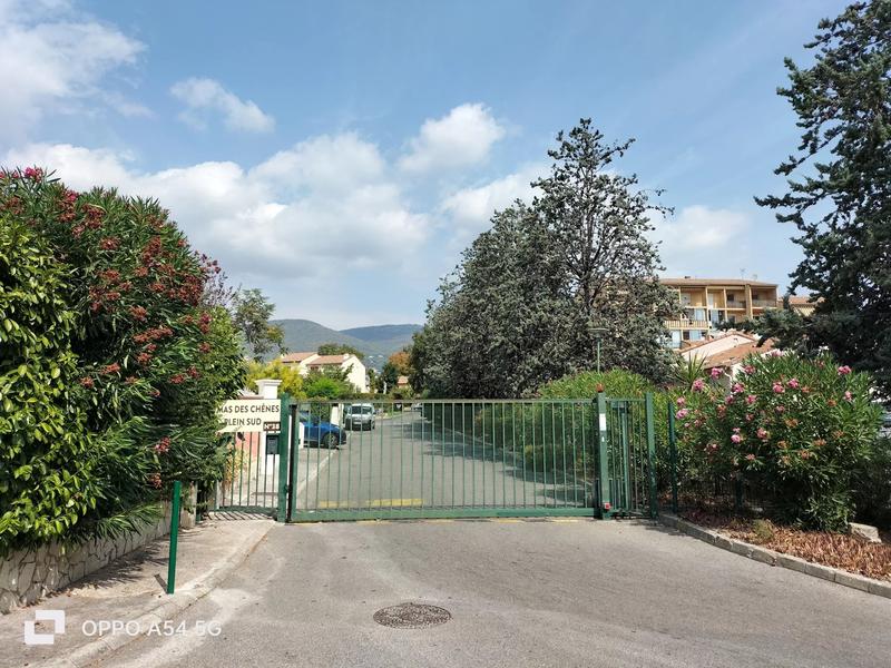 Appartement - 94 m² - 4 pièces