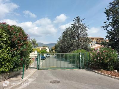 Appartement - 94 m² - 4 pièces