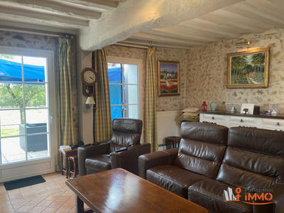 Maison - 335 m² - 12 pièces