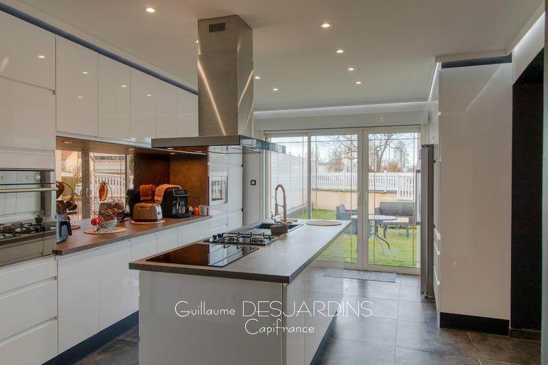 Maison - 150 m² - 6 pièces