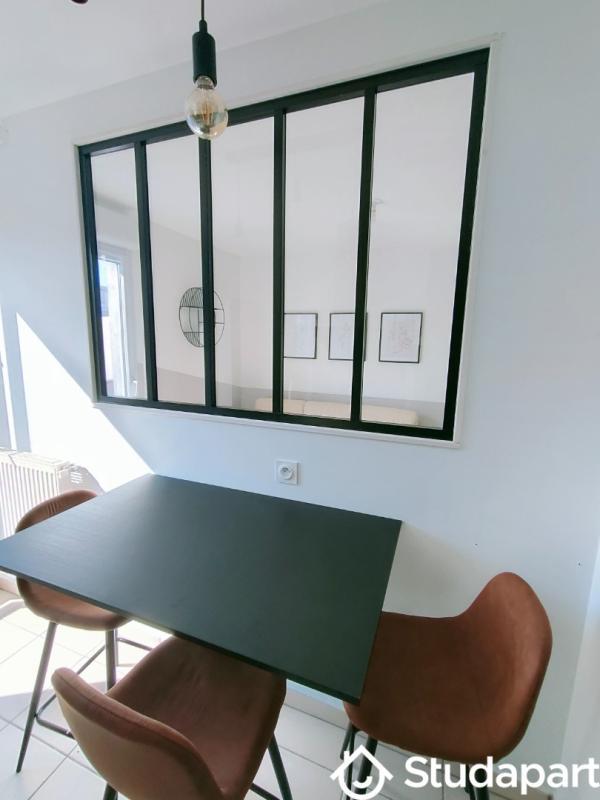 Chambre - 13 m² - 1 pièce