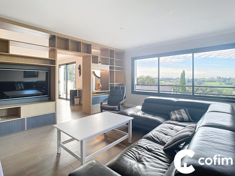 Villa - 262 m² - 7 pièces