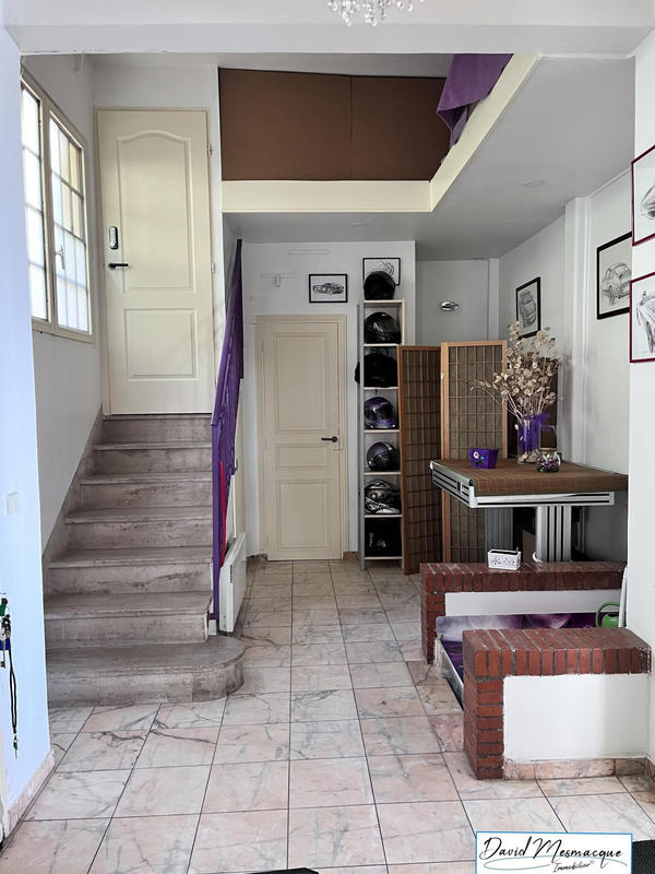 Duplex - 214 m² - 8 pièces