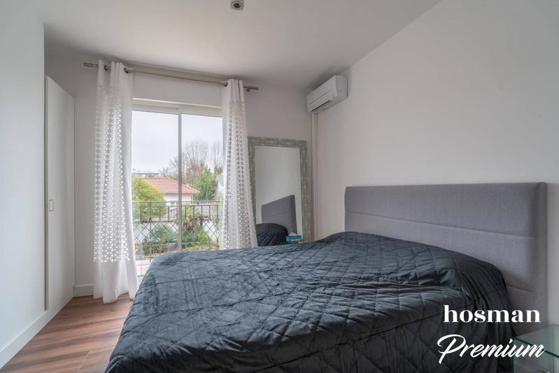 Maison - 298 m² - 8 pièces