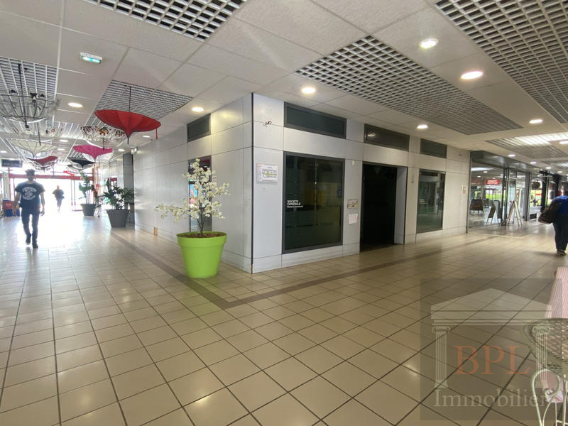 Local commercial - 135 m²