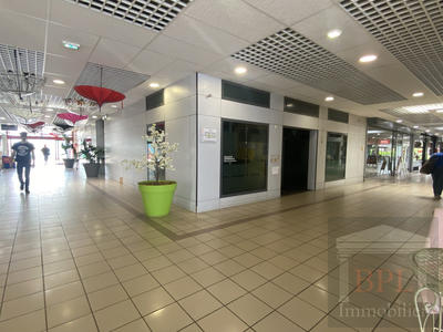 Local commercial - 135 m²