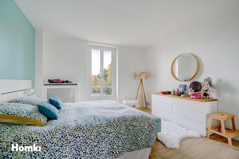 Maison - 181 m² - 6 pièces