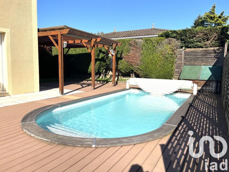 Maison - 179 m² - 8 pièces