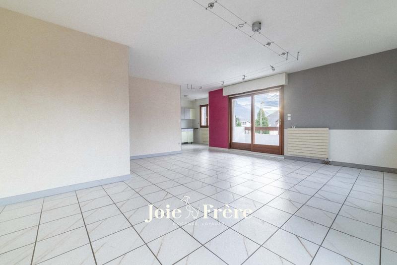 Appartement - 80 m² - 3 pièces