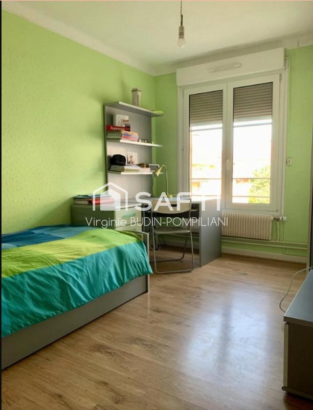 Appartement - 111 m² - 5 pièces