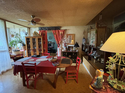 Appartement - 77 m² - 3 pièces