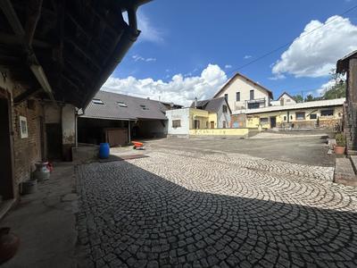 Maison ancienne - 292 m² - 13 pièces