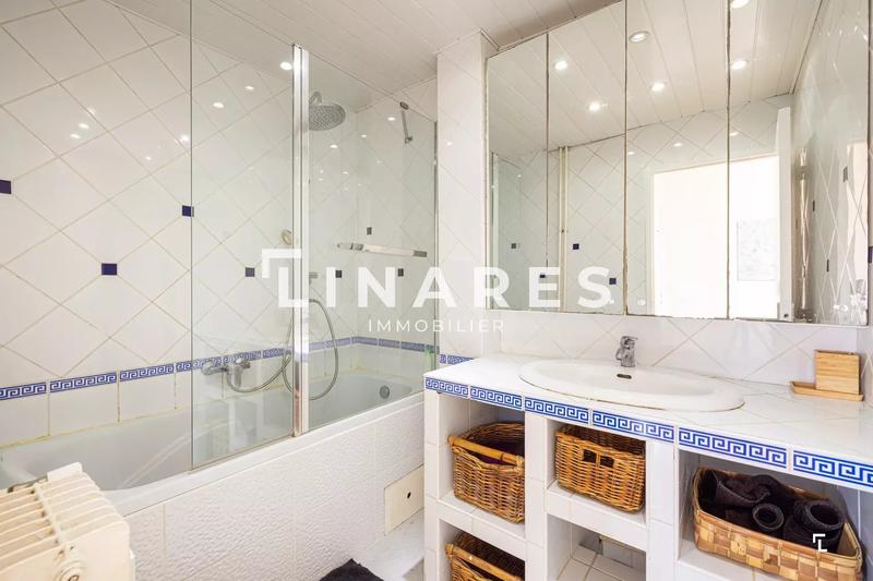 Appartement - 110 m² - 4 pièces