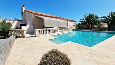 Villa - 180 m² - 6 pièces