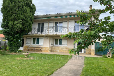 Maison - 195 m² - 5 pièces