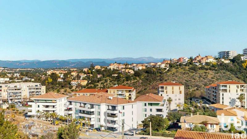 Appartement - 77 m² - 3 pièces