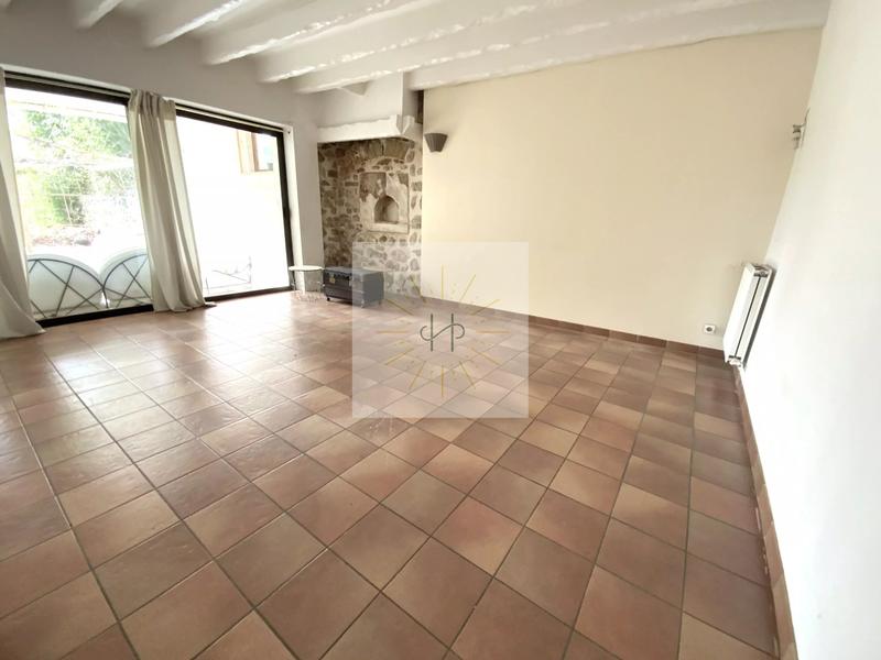 Maison - 178 m² - 7 pièces