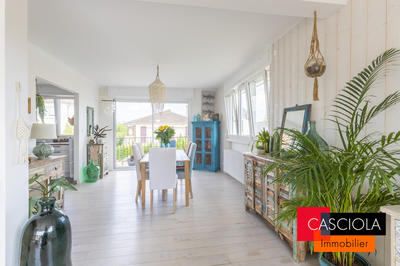 Maison - 133 m² - 6 pièces