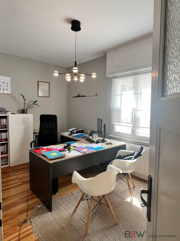 Bureau - 80 m² - 4 pièces