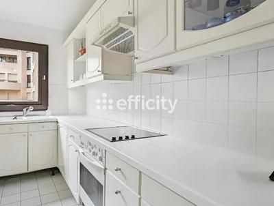 Appartement - 75 m² - 3 pièces