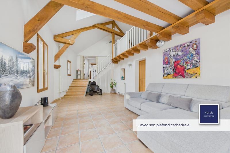 Maison - 139 m² - 7 pièces