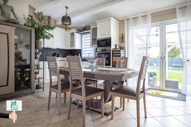 Maison - 88 m² - 4 pièces