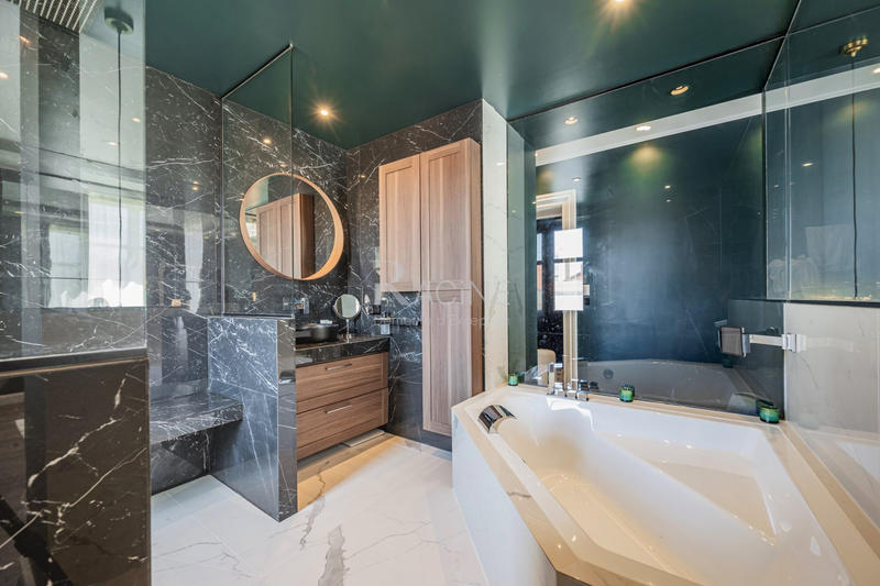 Appartement - 131 m² - 4 pièces