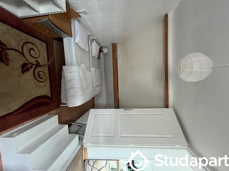 Chambre - 11 m² - 1 pièce