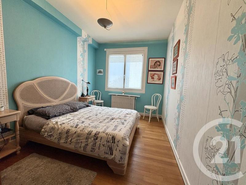 Maison - 165 m² - 6 pièces