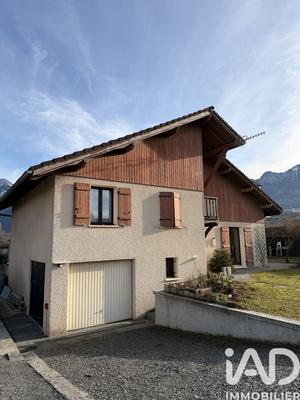 Maison - 130 m² - 6 pièces