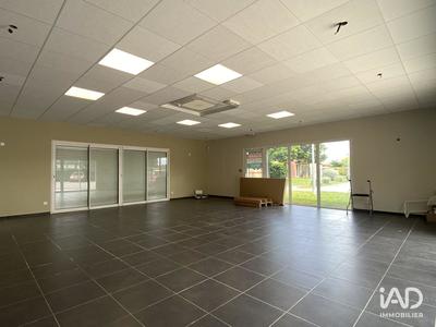 Local commercial - 261 m²