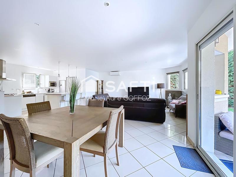 Maison - 120 m² - 5 pièces