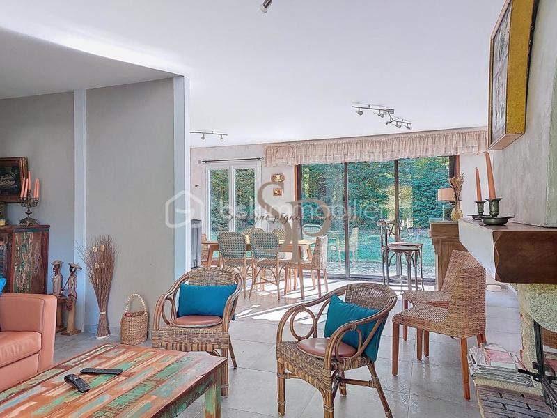 Pavillon - 125 m² - 7 pièces