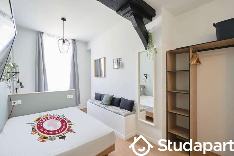 Chambre - 11 m² - 1 pièce