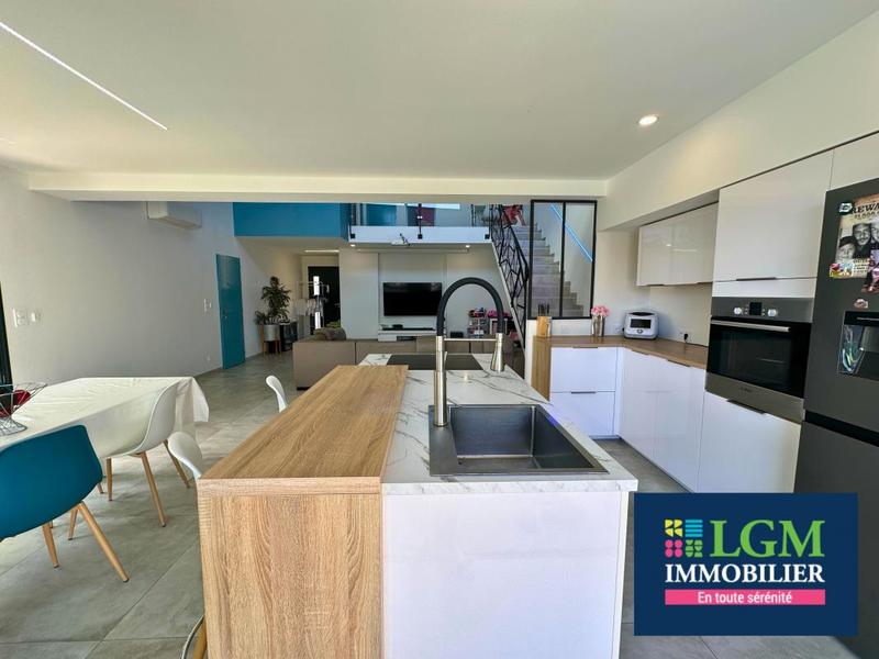 Maison - 125 m² - 4 pièces