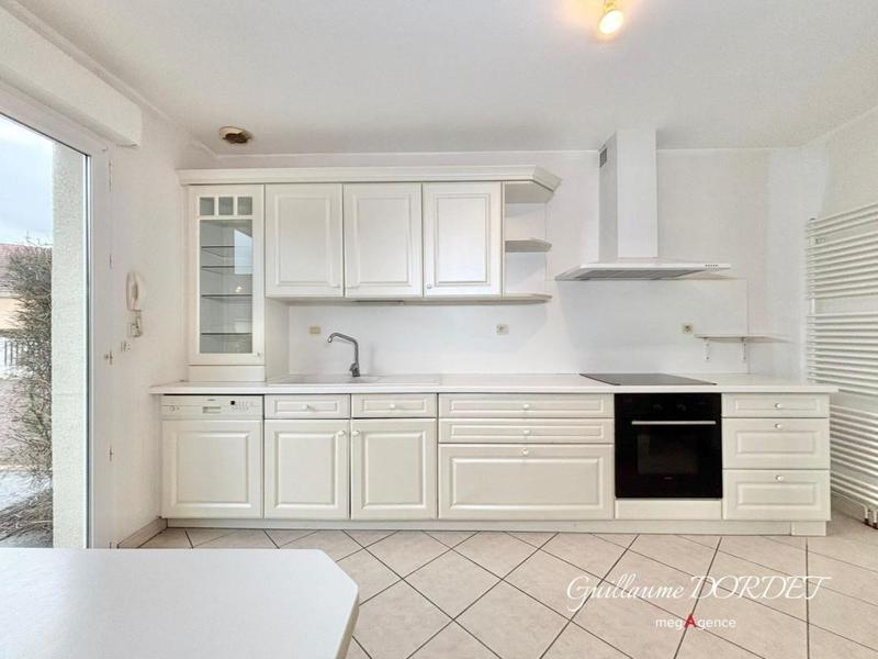 Maison traditionnelle - 110 m² - 4 pièces