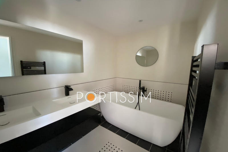 Maison - 123 m² - 4 pièces