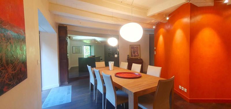 Moulin - 218 m² - 8 pièces